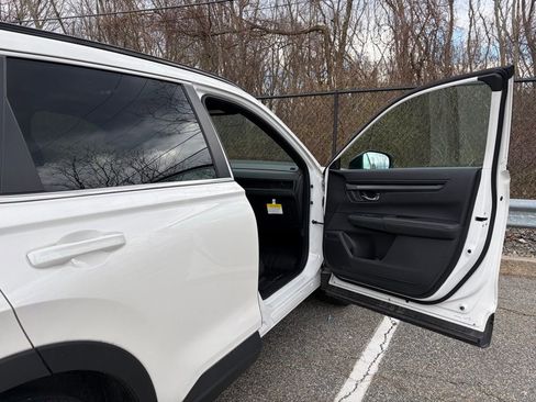 Used 2025 Honda CR-V Sport-L image 14