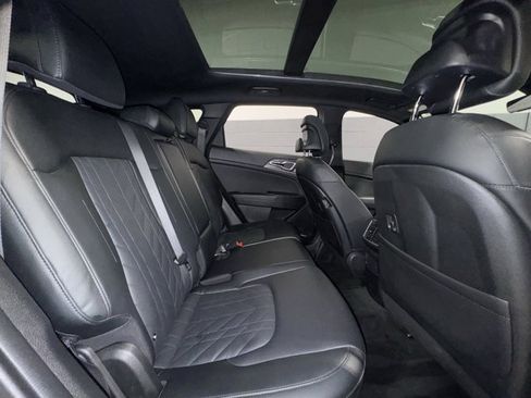 Used 2025 Kia Sportage X-Line w/ Premium Package image 11