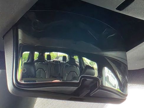 Used 2025 Chrysler Pacifica Select FWD image 47