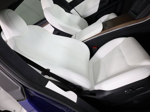 Used 2022 Tesla Model X AWD/4WD image 40