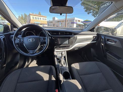 Used 2018 Toyota Corolla iM w/ All-Weather Mat Package FWD image 11