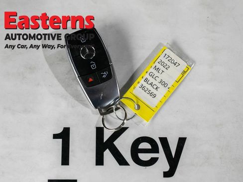 Used 2022 Mercedes-Benz GLC 300 4MATIC w/ Premium Package Lite image 26