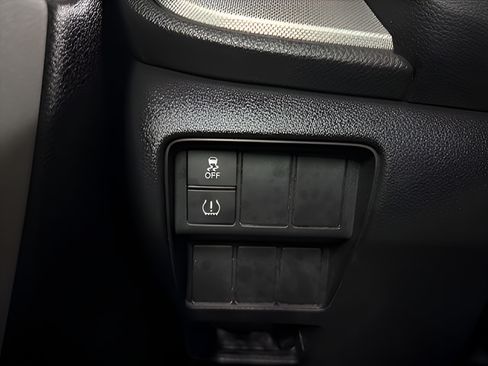 Used 2018 Honda CR-V LX image 26