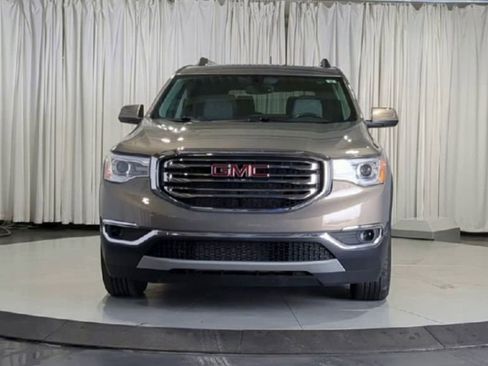 Used 2019 GMC Acadia SLT image 3