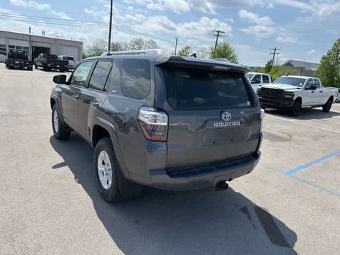 Used 2015 Toyota 4Runner SR5 image 17