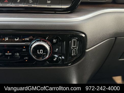 New 2026 GMC Sierra 1500 SLT AWD/4WD image 17