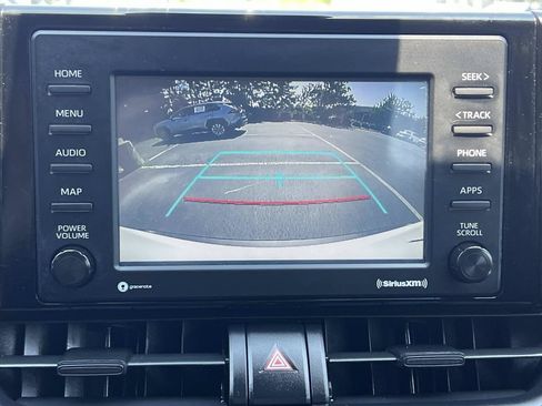 Used 2021 Toyota RAV4 LE FWD image 30