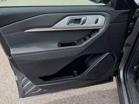 New 2026 Ford Explorer Active w/ Active Comfort Package RWD image 10