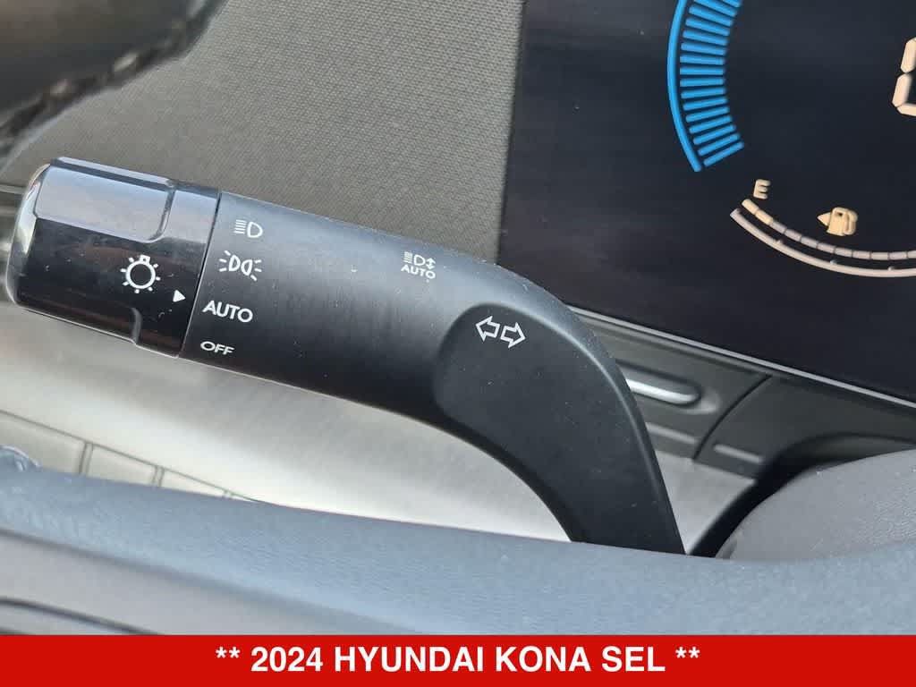 Used 2024 Hyundai Kona SEL AWD/4WD image 25