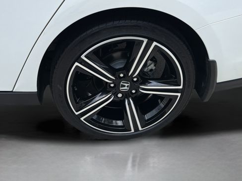 Used 2025 Honda Accord Sport image 33