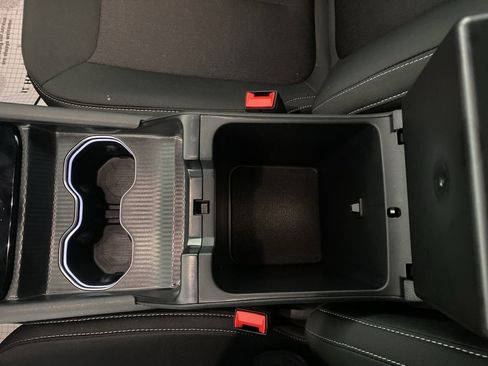 Used 2025 Jeep Grand Cherokee Laredo X w/ Luxury Tech Group I image 10