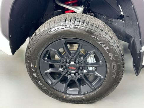 Used 2026 Toyota Tundra Limited image 31