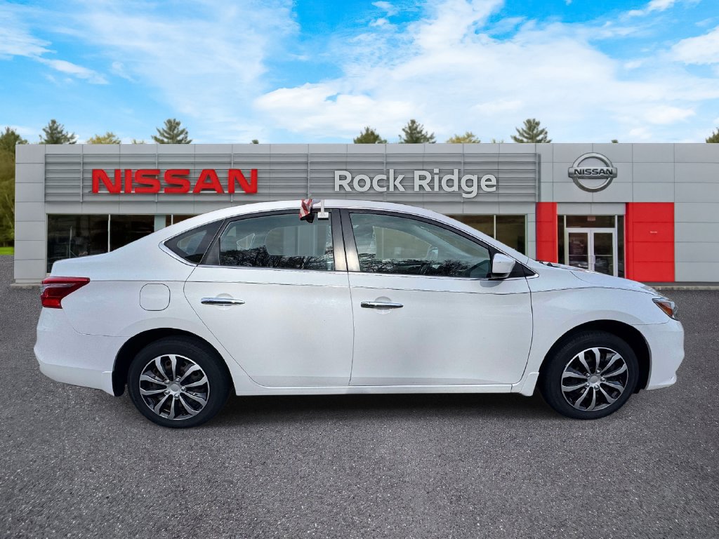 Used 2017 Nissan Sentra S FWD image 6