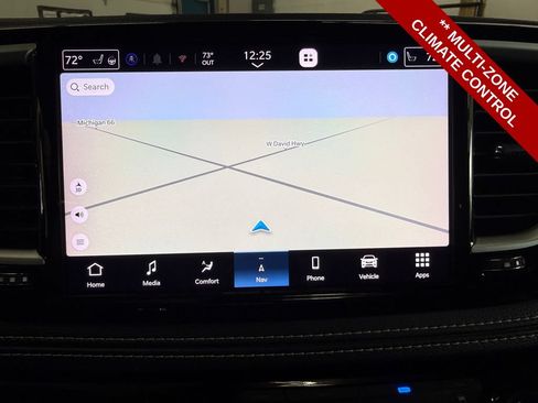 Used 2023 Chrysler Pacifica Touring-L w/ Uconnect Theater Family Group AWD/4WD image 26