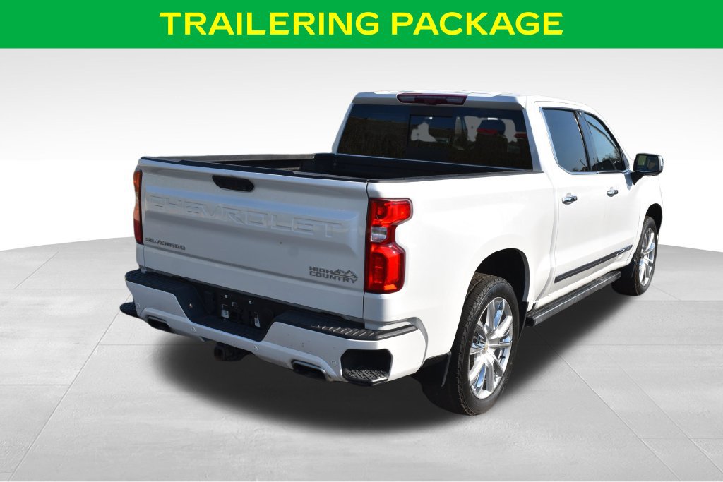 Used 2025 Chevrolet Silverado 1500 High Country AWD/4WD image 12
