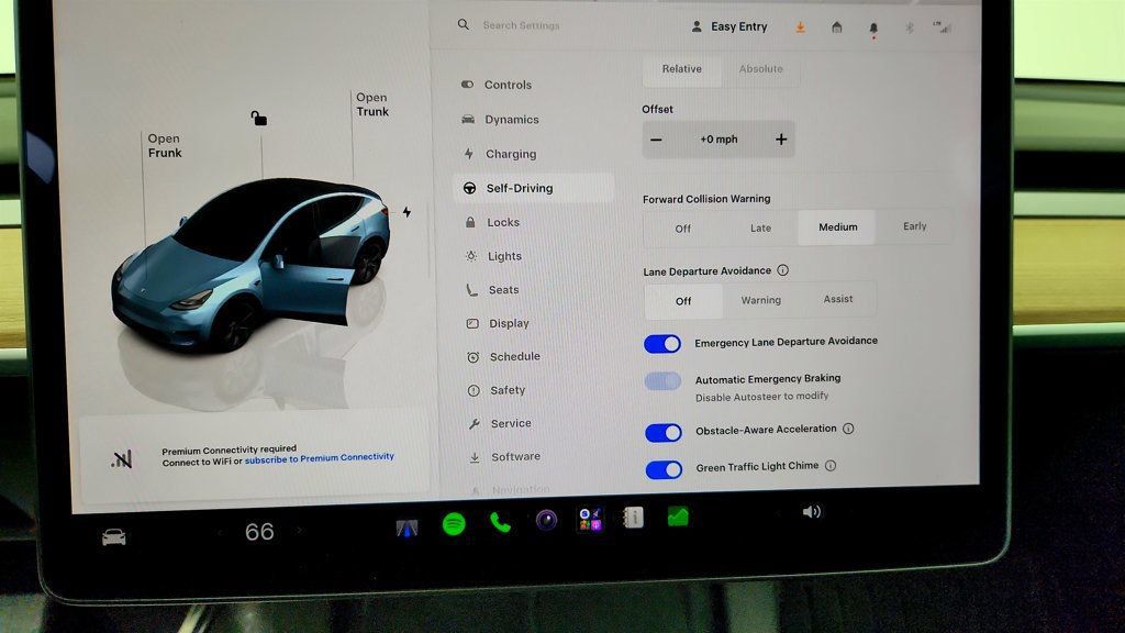 Used 2025 Tesla Model Y Long Range RWD image 21