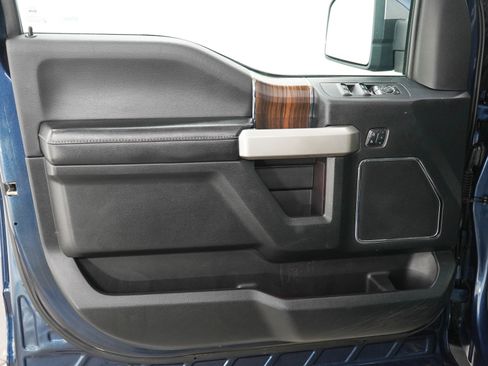 Used 2016 Ford F150 Lariat w/ Equipment Group 502A Luxury AWD/4WD image 22