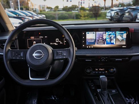 New 2026 Nissan Kicks SV image 22