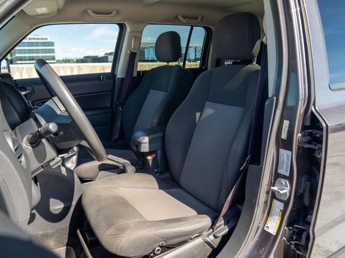 Used 2015 Jeep Patriot Sport w/ Power Value Group AWD/4WD image 24