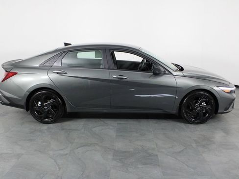 Certified 2026 Hyundai Elantra Sport FWD image 15