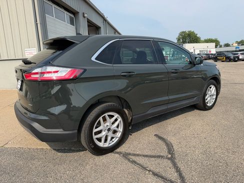 Used 2024 Ford Edge SEL w/ Convenience Package AWD/4WD image 4
