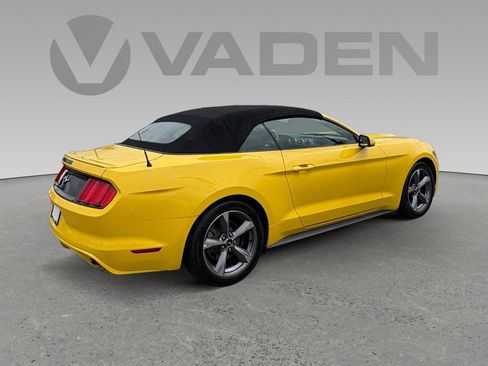 Used 2017 Ford Mustang Convertible w/ Equipment Group 051A RWD image 18
