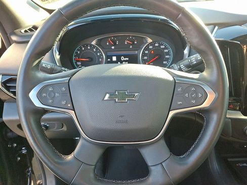Used 2023 Chevrolet Traverse RS image 27