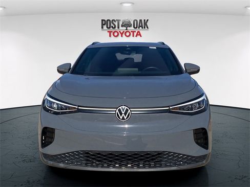 Used 2023 Volkswagen ID.4 Pro image 2