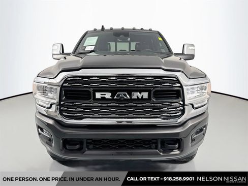 Used 2023 RAM 2500 Limited AWD/4WD image 2