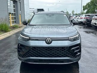 Certified 2025 Volkswagen Tiguan SE R-Line AWD/4WD video 2