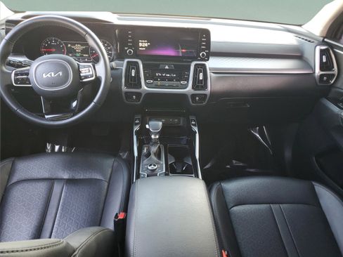 Used 2022 Kia Sorento SX image 11