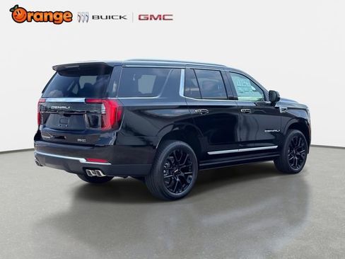 New 2026 GMC Yukon Denali w/ Denali Reserve Package AWD/4WD image 3