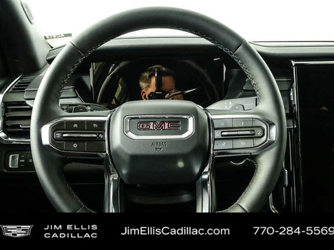 New 2026 GMC Acadia Elevation image 10