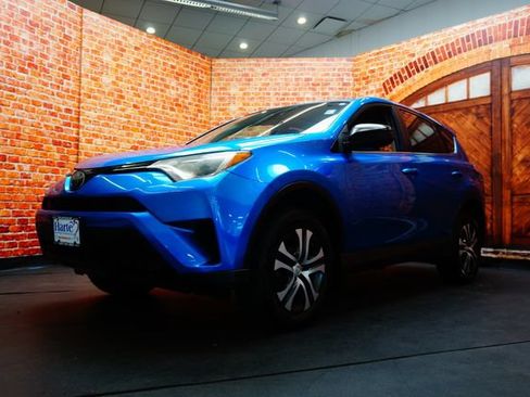 Used 2018 Toyota RAV4 LE w/ All Weather Liner Package AWD/4WD image 2