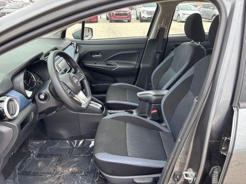 Used 2025 Nissan Versa SV FWD image 24