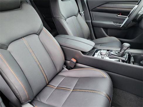 New 2025 MAZDA CX-50 AWD 2.5 Turbo w/ Weather Package image 16