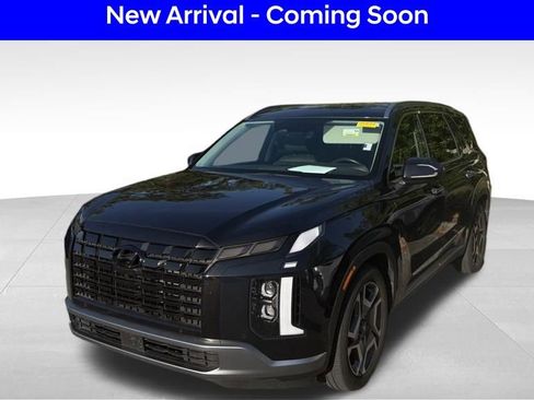 Used 2024 Hyundai Palisade Limited image 2