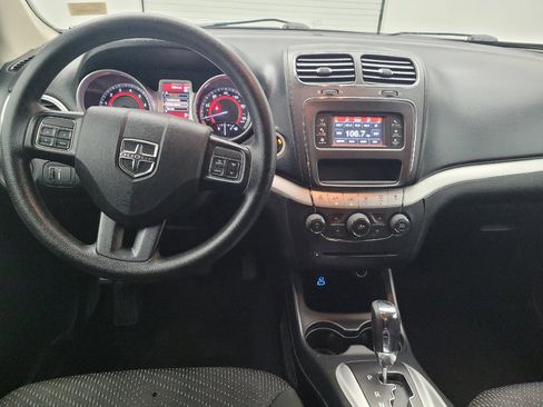 Used 2020 Dodge Journey SE FWD image 22