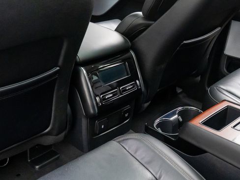 Used 2023 Lincoln Aviator Reserve w/ Equipment Group 201A image 18