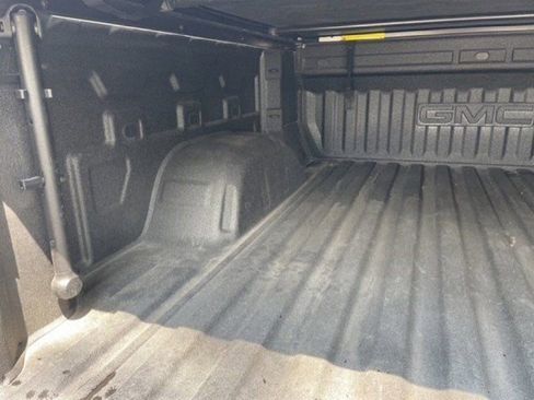 Used 2023 GMC Sierra 1500 SLT w/ SLT Premium Package image 40