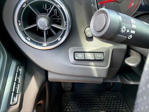 Used 2019 Chevrolet Camaro SS w/ Black Appearance Package RWD image 37
