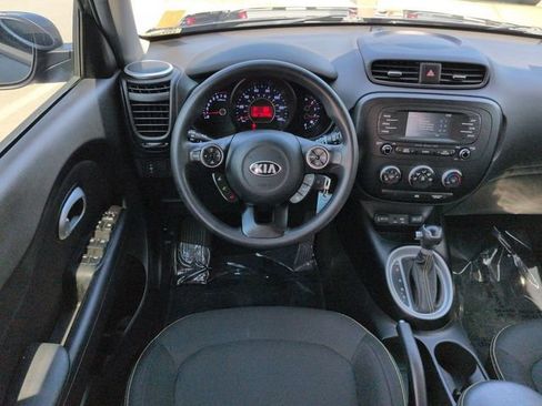 Used 2016 Kia Soul + FWD image 15