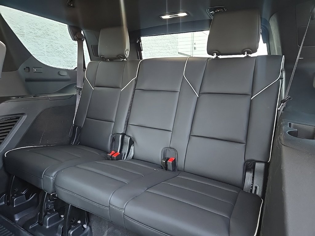 Certified 2024 Cadillac Escalade Premium Luxury w/ LPO, Floor Liner Package AWD/4WD image 19