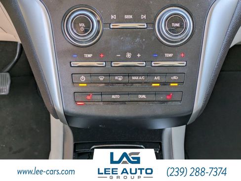 Used 2019 Lincoln MKC Select w/ Select Plus Package image 17