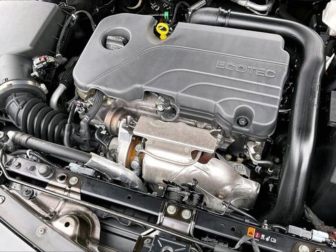 Used 2023 Chevrolet Malibu LT image 31