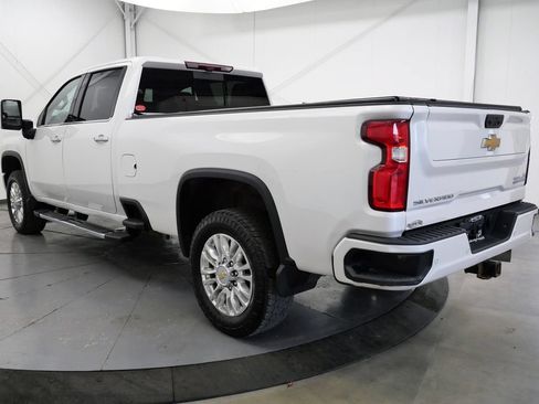 Used 2023 Chevrolet Silverado 3500 High Country w/ Z71 Off-Road Package AWD/4WD image 5