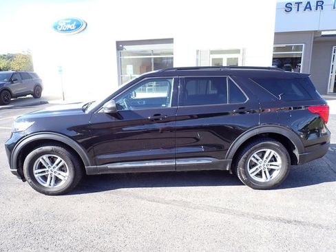 Certified 2022 Ford Explorer XLT w/ Equipment Group 202A image 2