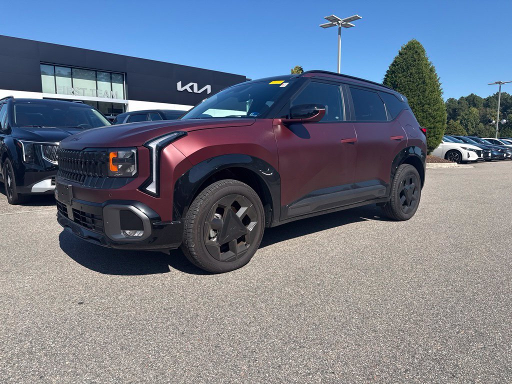 Used 2027 Kia Seltos X-Line S w/ X-Line S Premium Package AWD/4WD image 2