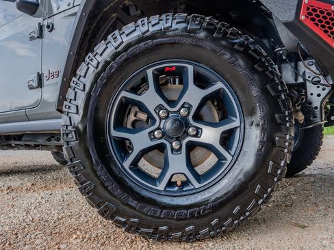 Used 2019 Jeep Wrangler Unlimited Rubicon AWD/4WD image 13