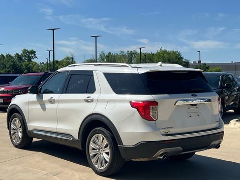 Used 2022 Ford Explorer Limited w/ Equipment Group 301A AWD/4WD image 10